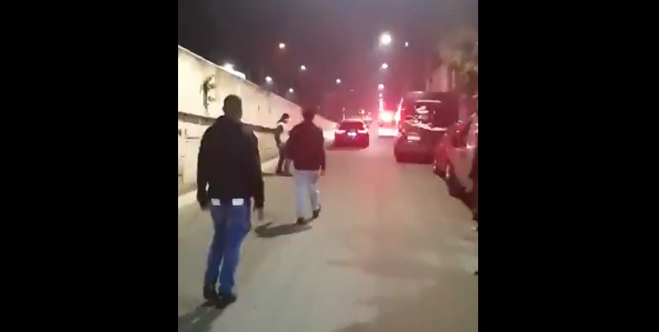 Jô carro apedrejado