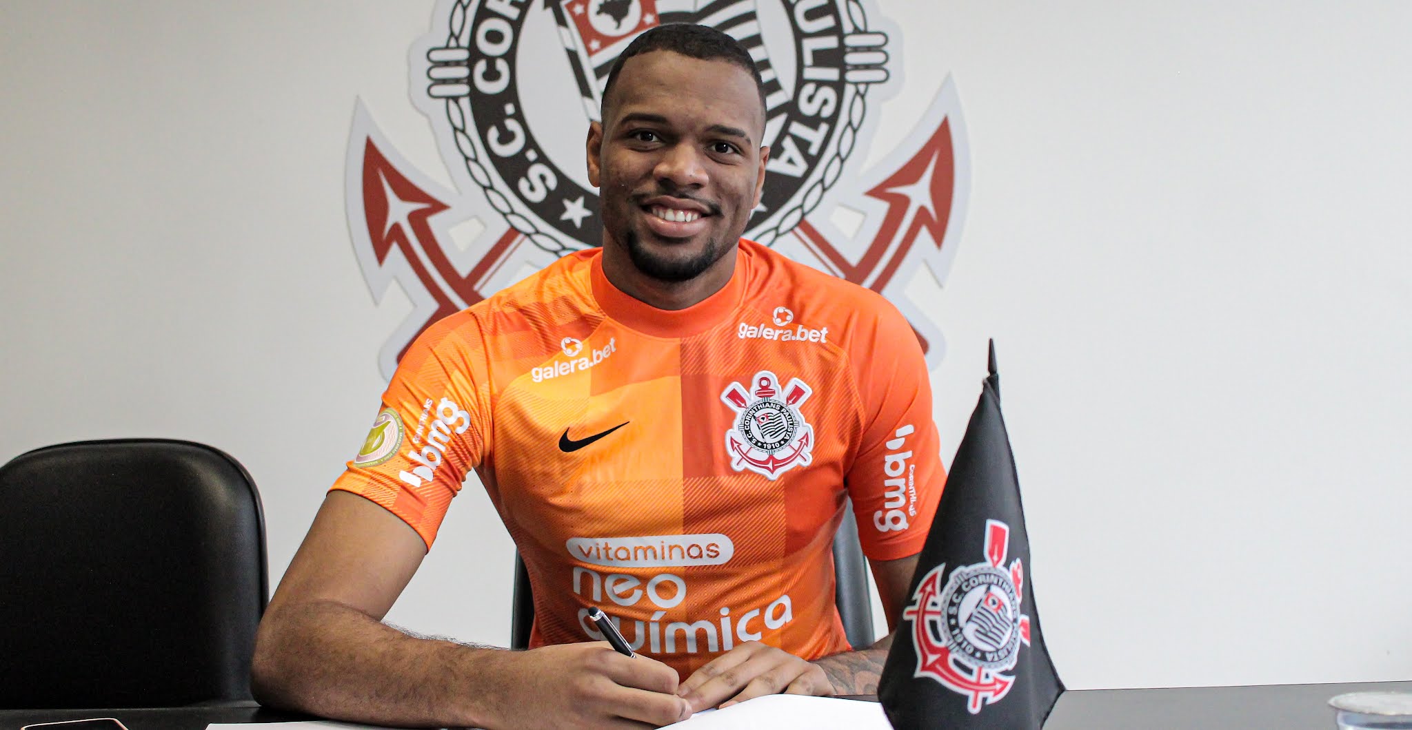 Carlos Miguel é reforço do Corinthians
