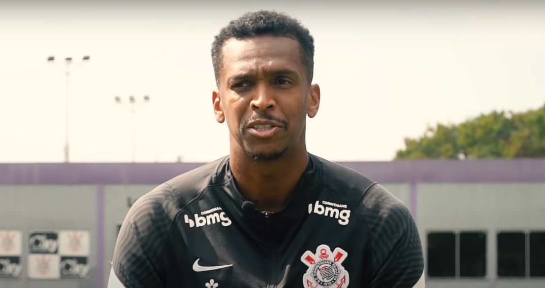 Jô fala em ganhar Libertadores e Mundial pelo Corinthians