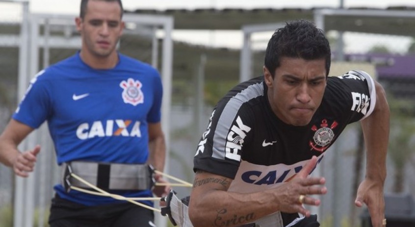 Renato Augusto e Paulinho no Corinthians