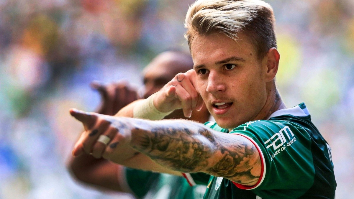 Roger Guedes apaga fotos do Palmeiras