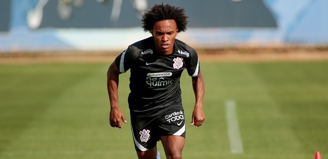 Willian recusou muitos clubes para fechar com o Corinthians