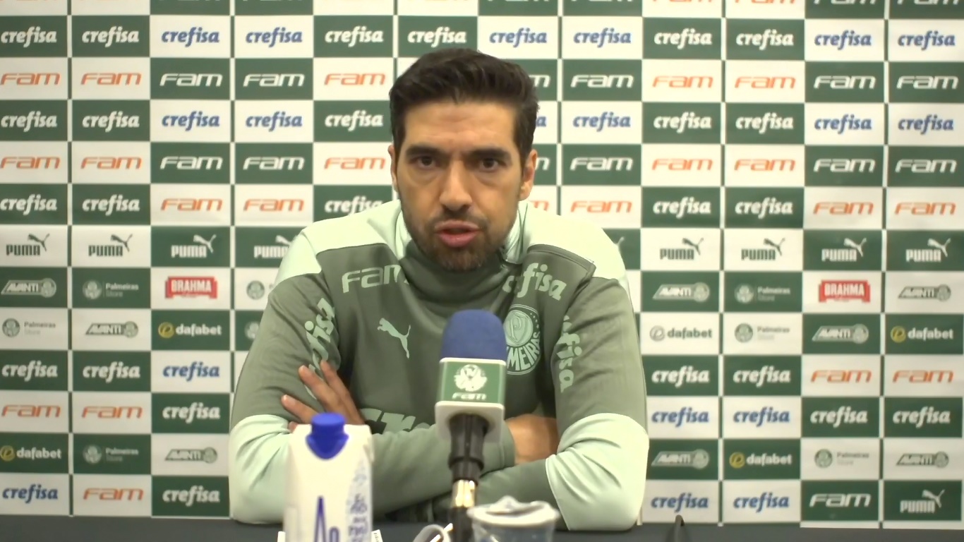 Abel Ferreira elogia defesa do Corinthians de Sylvinho