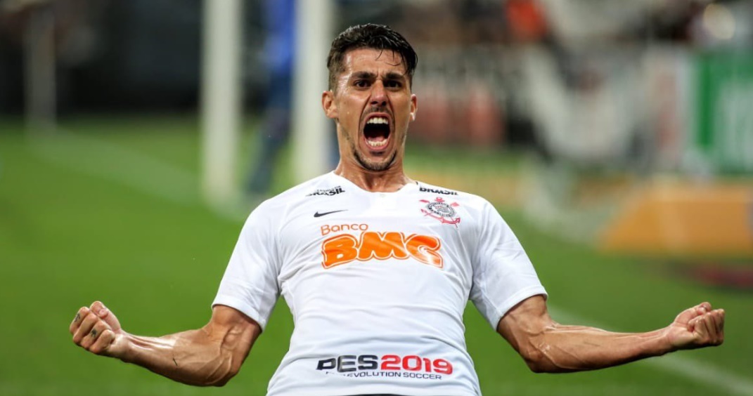 Avelar reviravolta Corinthians
