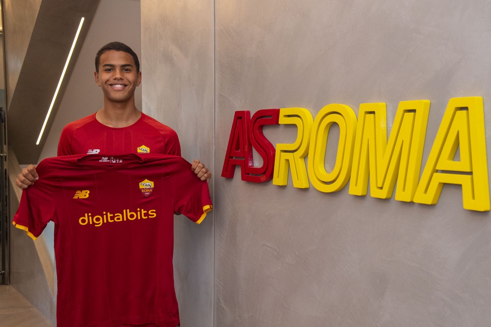 João Gabriel Cesco Corinthians Roma