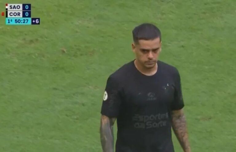 Fagner expulso Corinthians