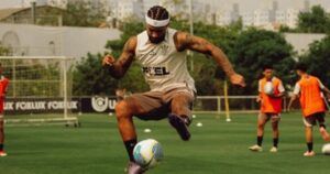 Memphis Depay atacante do Corinthians