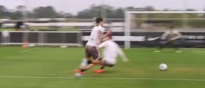 Rodrigo Garro golaços treino Corinthians