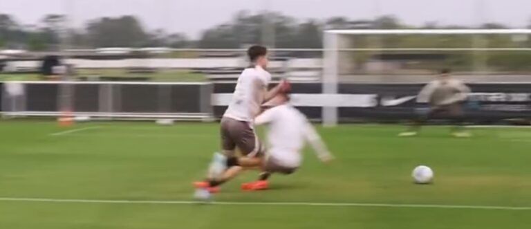 Rodrigo Garro golaços treino Corinthians