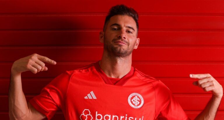 Corinthians pode buscar Lucas Alario