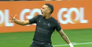 Matheuzinho golaço Corinthians x Athletico-PR