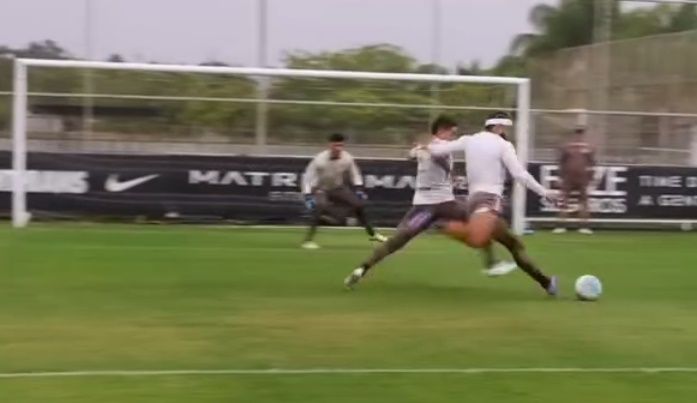 Memphis golaço Corinthians