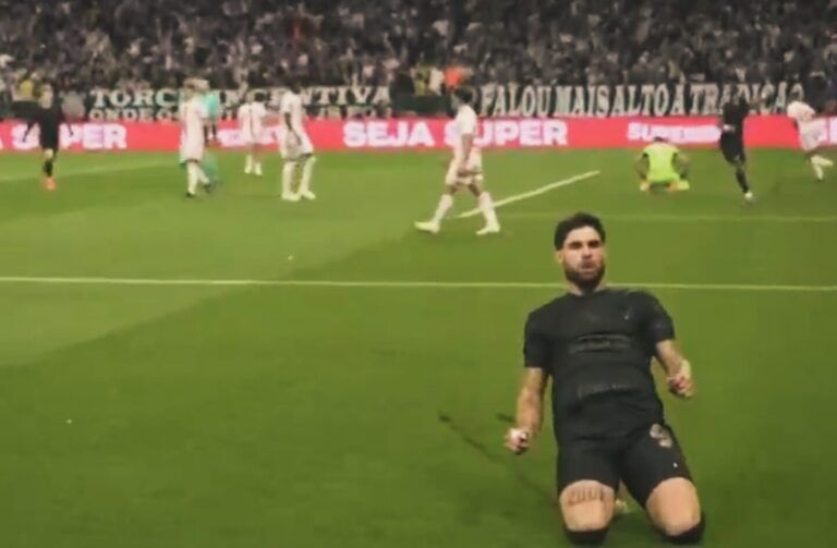 Yuri Alberto marca dois contra o Inter pelo Corinthians