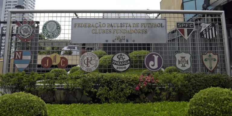 FPF publica nota contra CBF e apoiando o Corinthians