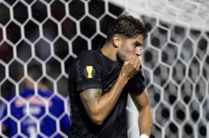 Pedro Raul fora do Corinthians
