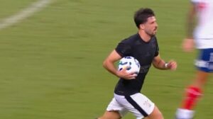 Corinthians empata com o Bahia na estreia do Brasileirão