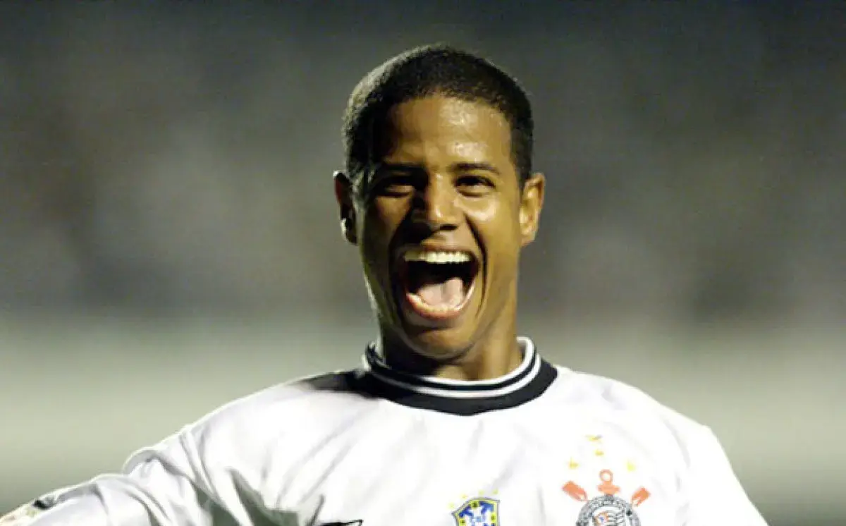 Quem são os jogadores com mais assistências na história do Corinthians
