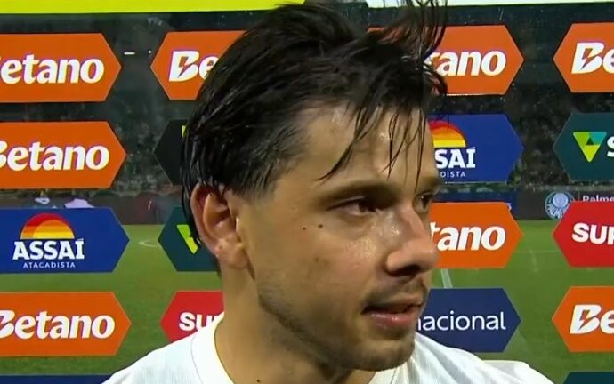 Romero desabafa sobre cantos homofóbicos da torcida do Palmeiras