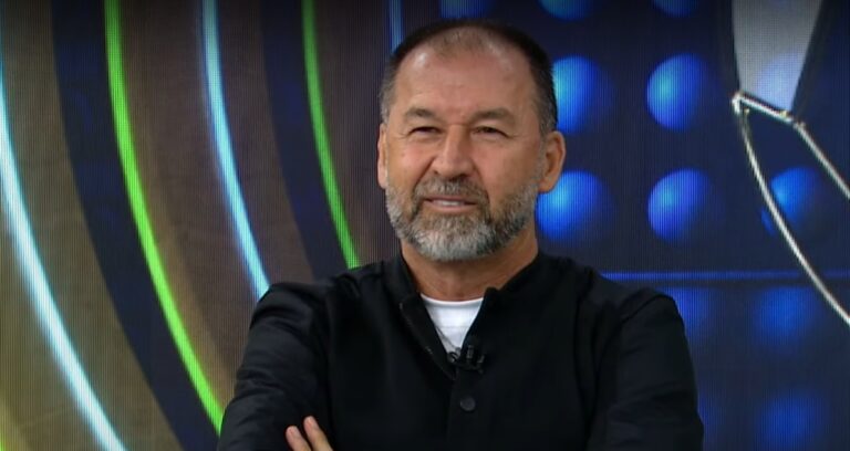 Augusto Melo se defende no Arena SBT