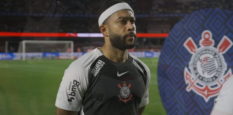 Revelado motivo da saída de Memphis no intervalo de Corinthians e São Paulo