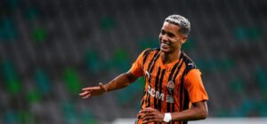 Pedrinho retornando ao Corinthians
