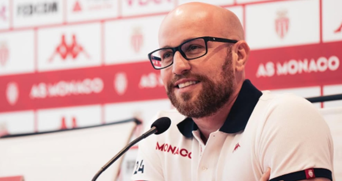 Thiago Scuro em coletiva no Mônaco